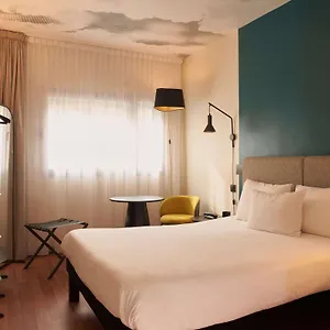 2* מלון Ibis Aeropuerto Barajas